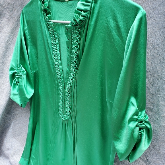 Elie Tahari Green Silk Blouse Size Small - Picture 2 of 12